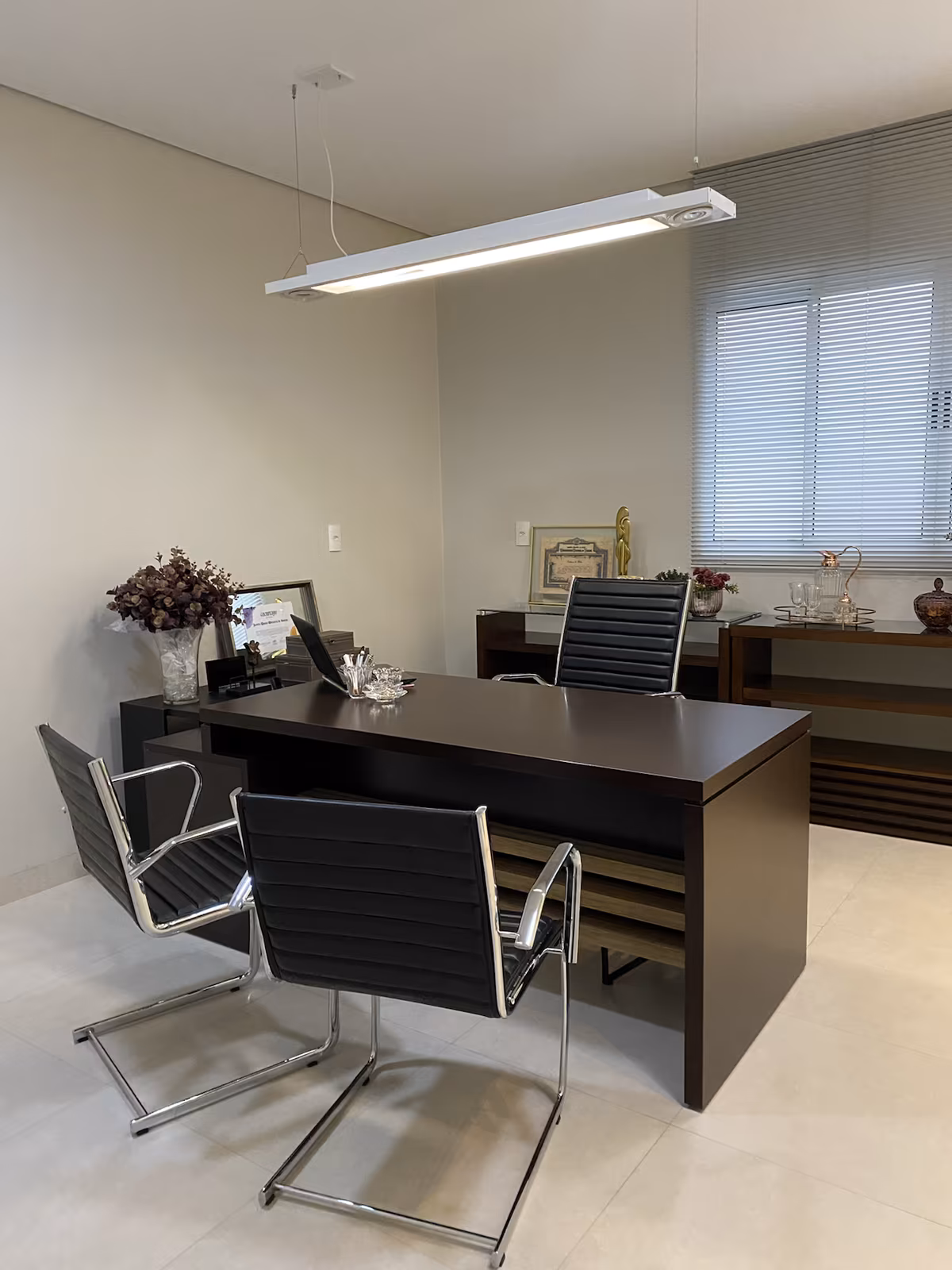 Sala de atendimento e área interna da Cliningá — foto 23